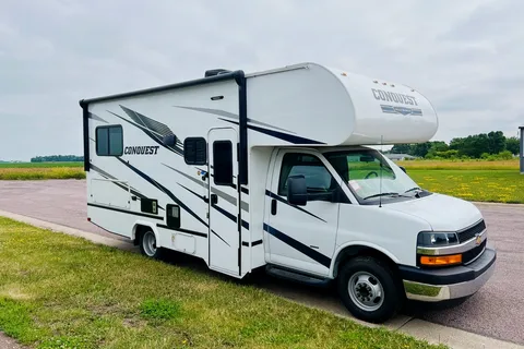  Easy to drive- RV rental