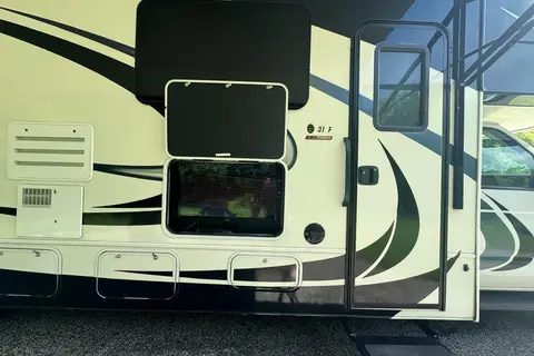 Phoenix - Entegra Coach Odyssey 31F Class C ***SLEEPS 10***UNLIMITED MILES***