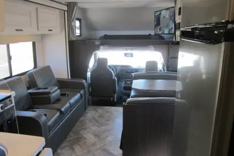 Brian's Forest River Sunseeker le 3250 Class C