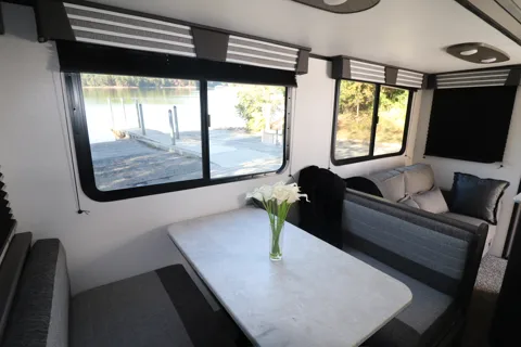 2021 MPG 2720BH Luxury Family Bunkhouse Camper