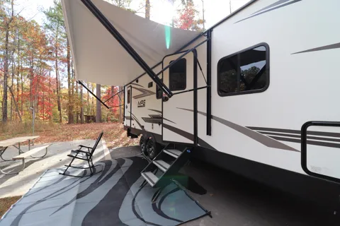2021 MPG 2720BH Luxury Family Bunkhouse Camper