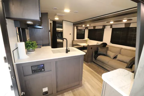 2021 MPG 2720BH Luxury Family Bunkhouse Camper