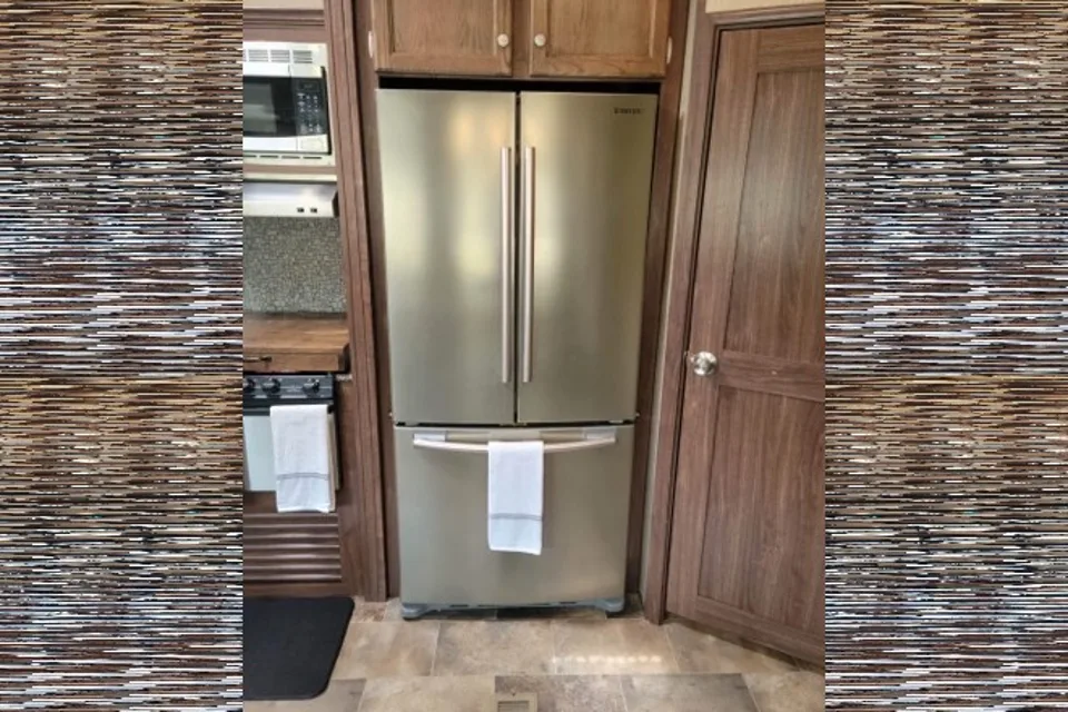 38' Keystone Sprinter Fifth Wheel