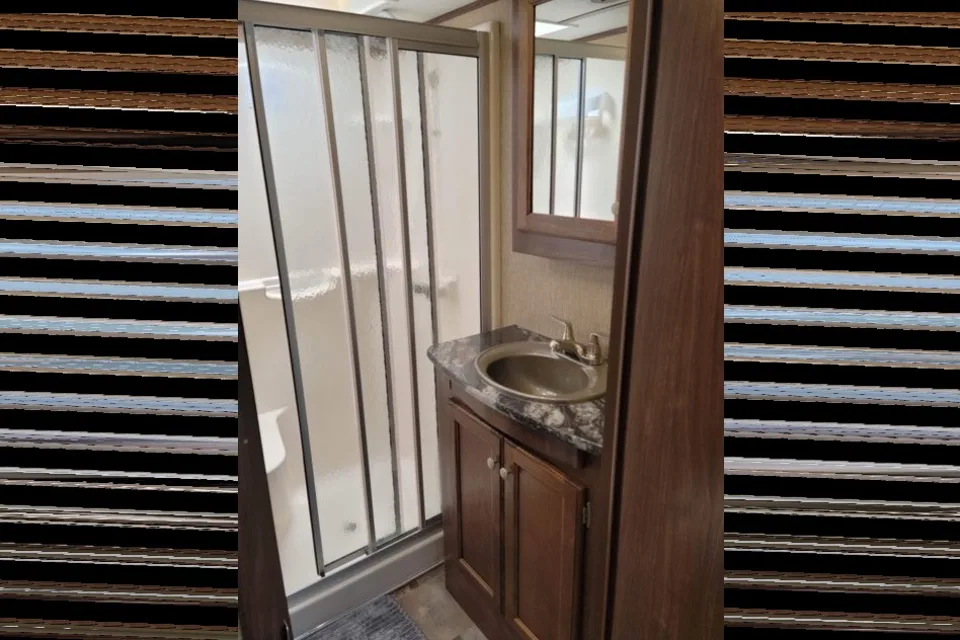 38' Keystone Sprinter Fifth Wheel