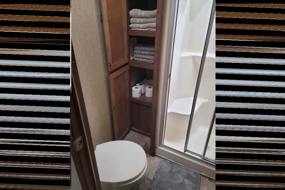 38' Keystone Sprinter Fifth Wheel