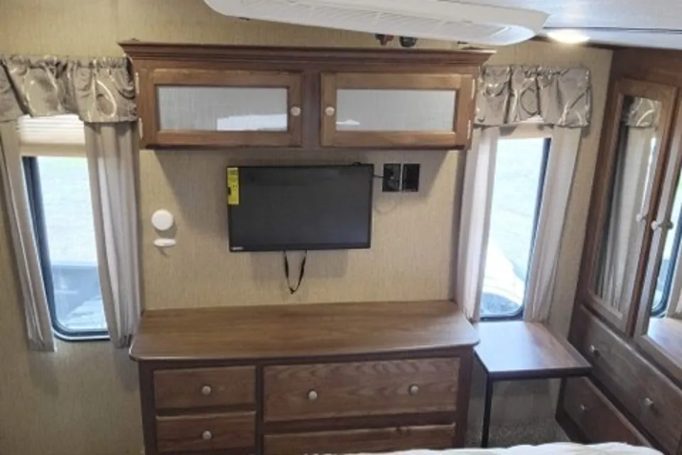 38' Keystone Sprinter Fifth Wheel