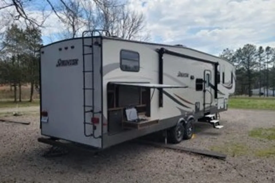 38' Keystone Sprinter Fifth Wheel