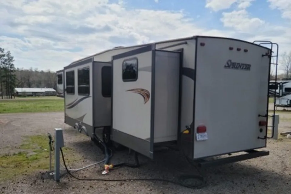 38' Keystone Sprinter Fifth Wheel