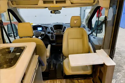 Adventurer Okanagan Tribute Campervan for 2+2