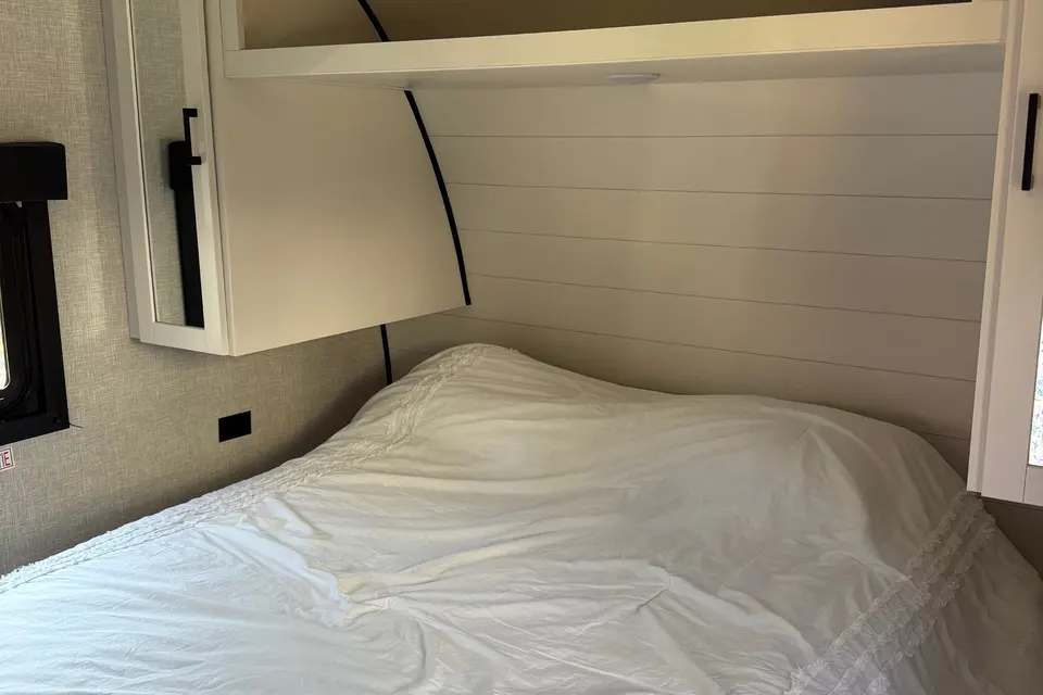 Mackenzie's Highland Ridge RV Open range 26BH Travel Trailer