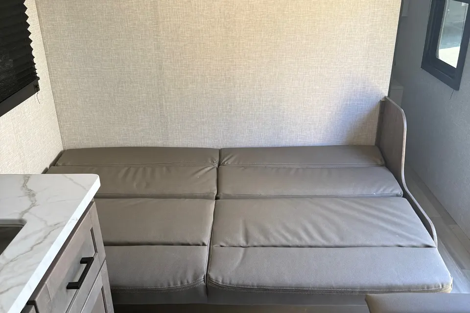 Mackenzie's Highland Ridge RV Open range 26BH Travel Trailer