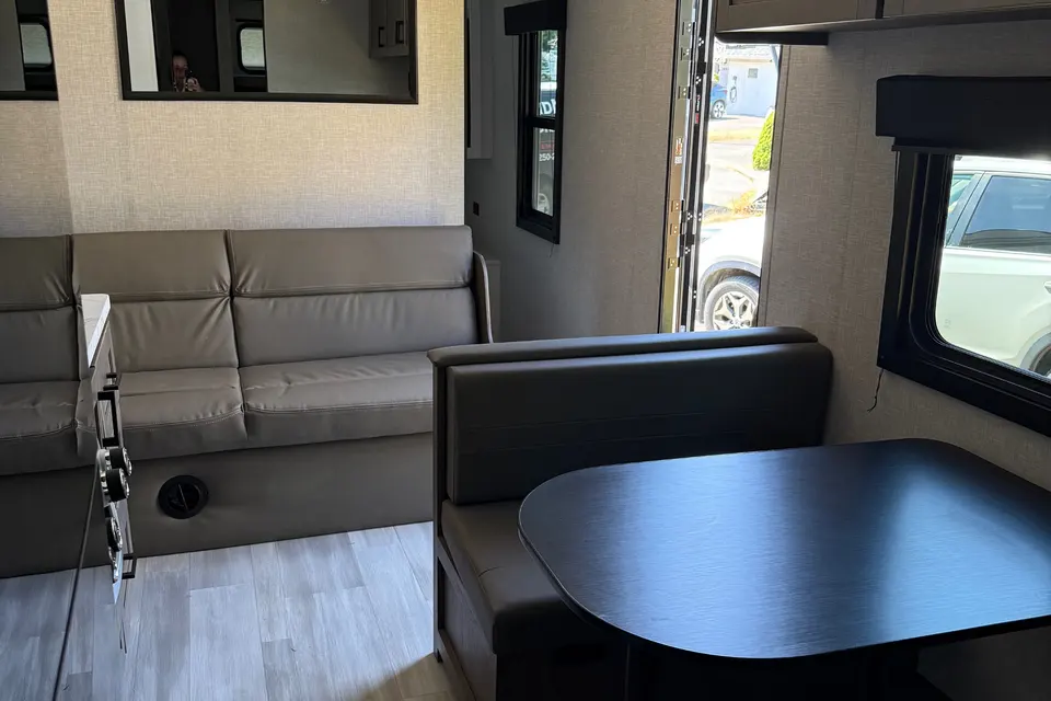 Mackenzie's Highland Ridge RV Open range 26BH Travel Trailer
