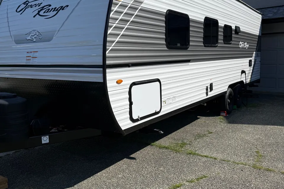Mackenzie's Highland Ridge RV Open range 26BH Travel Trailer
