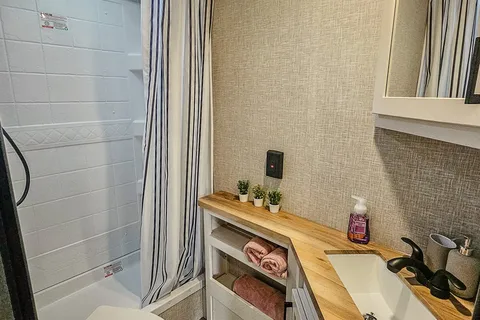 Open Range 26BHS Luxury Family Travel Trailer – Sleeps 10 | Upgraded Mattress | Fully Loaded