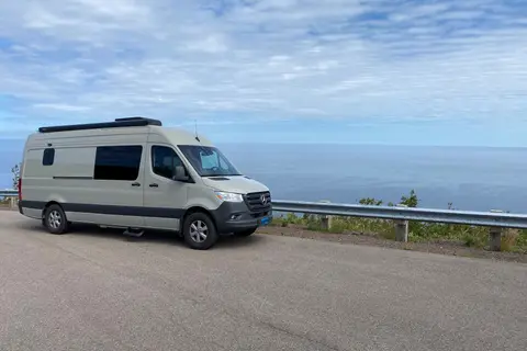 Grand Sprinter Vanlife avec 2 kids