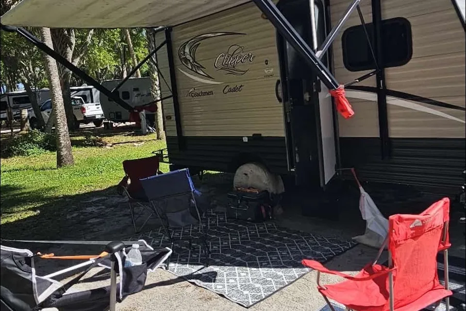 The Cozy One Step RV Rental 