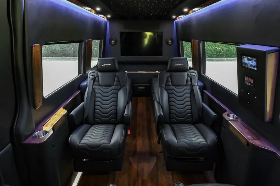 Mercedes-Benz Sprinter 3500 Presidential Luxury Coach - 12 Seater