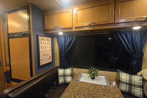 Thor Motor Coach 22 E Class C -Unlimited Mileage