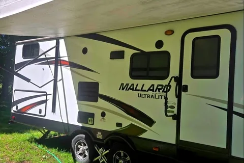 Great Lakes Glampers Heartland Mallard Travel Trailer
