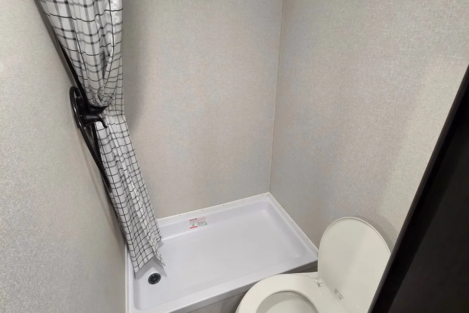 Nate and Katie's Jayco SLX Travel Trailer