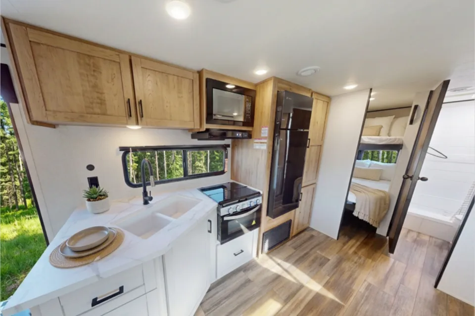 A&T's Starcraft 26BHS Travel Trailer