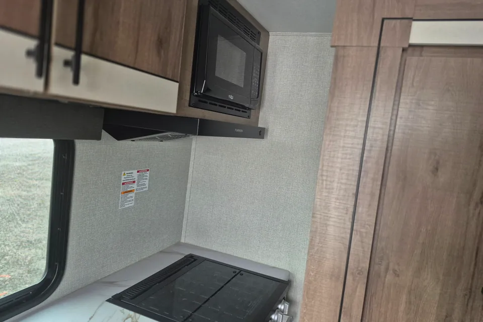 Lisa's Grand Design 23lde Travel Trailer