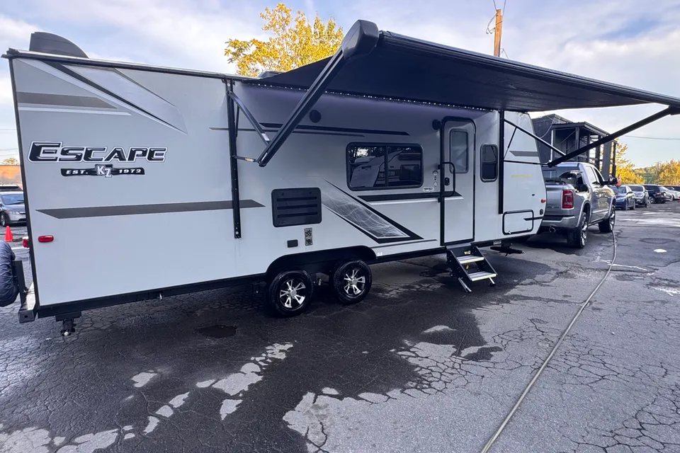 The Memory Maker -2020 KZ Escape E231 BH Travel Trailer