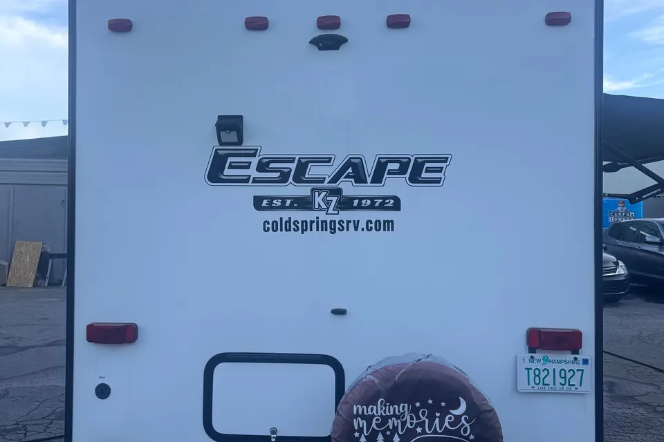 The Memory Maker -2020 KZ Escape E231 BH Travel Trailer