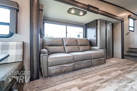Grand Design Reflection 260RD Fifth Wheel
