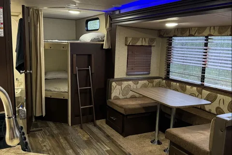 Halfmoon Woods Cabin on Wheels