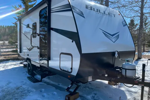 Foothills RV's Keystone Bullet 1700 BH Travel Trailer B