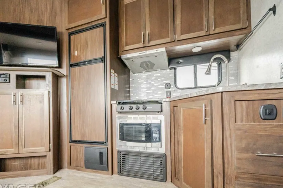 Ultimate Toy Hauler