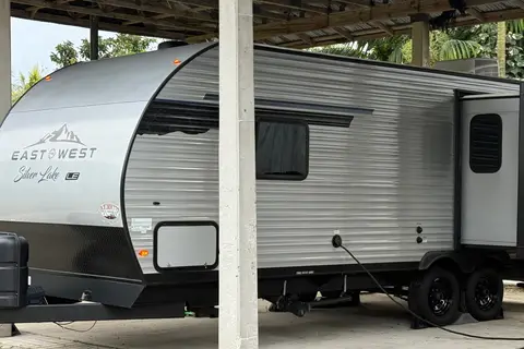 Tim's Forest River East west Silver Lake LE Travel Trailer