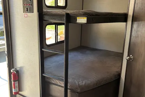 Shaver's Coleman Bunkhouse
