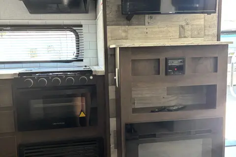 Shaver's Coleman Bunkhouse