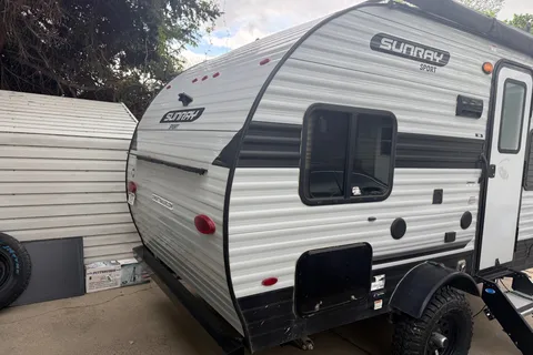 Paul's Sunray 149 Micro Trailer