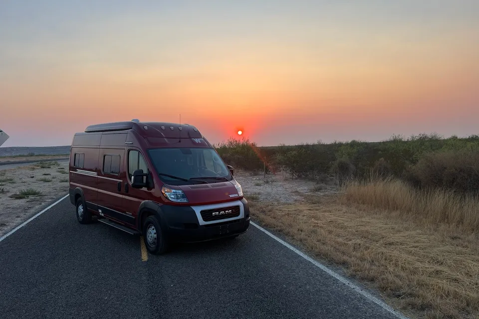 CLASS B - WINNEBAGO SOLIS *SLEEPS 2-5*