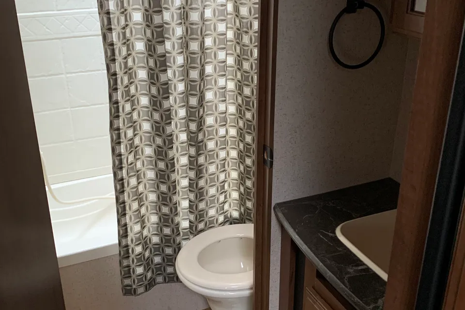 Rhett's Jayco Jay flight elite 26BH Travel Trailer