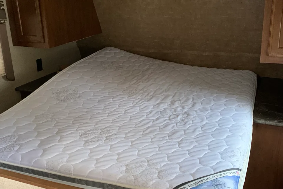 Rhett's Jayco Jay flight elite 26BH Travel Trailer