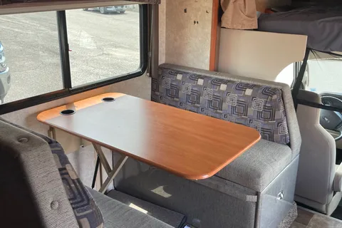 Family adventurer 24DS Class C