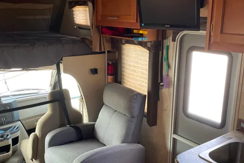 Family adventurer 24DS Class C
