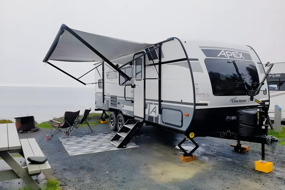 Coachmen Apex 208BHS Travel Trailer