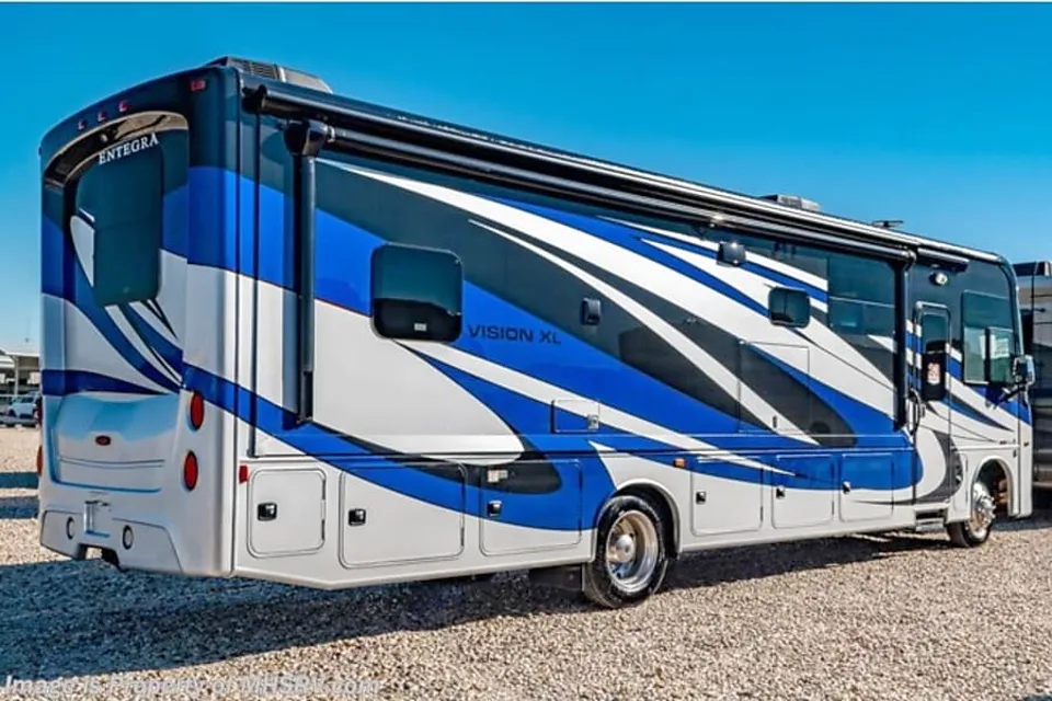 Keith 's Entegra Coach vision  silver comet Class A