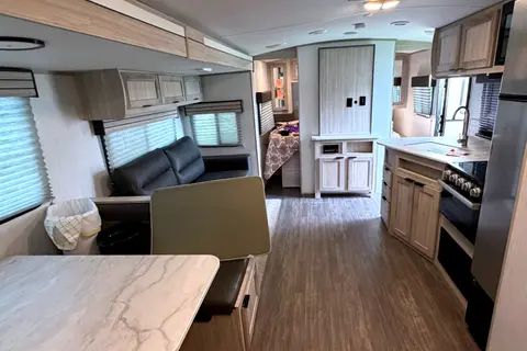 Shadow Cruiser 2 Private Bedrooms 280QBS! King Bed- Sleeps 10