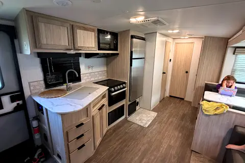 Shadow Cruiser 2 Private Bedrooms 280QBS! King Bed- Sleeps 10