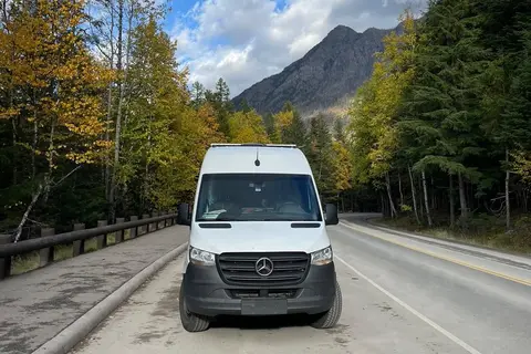 Gus the Camper Van