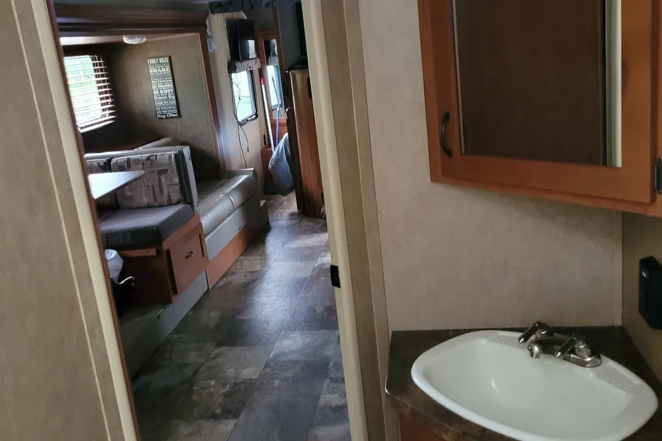 GREY WOLF 26DBH BUNKHOUSE