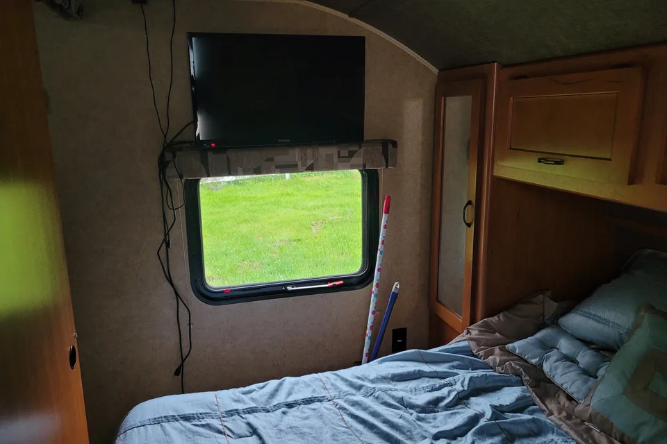 GREY WOLF 26DBH BUNKHOUSE