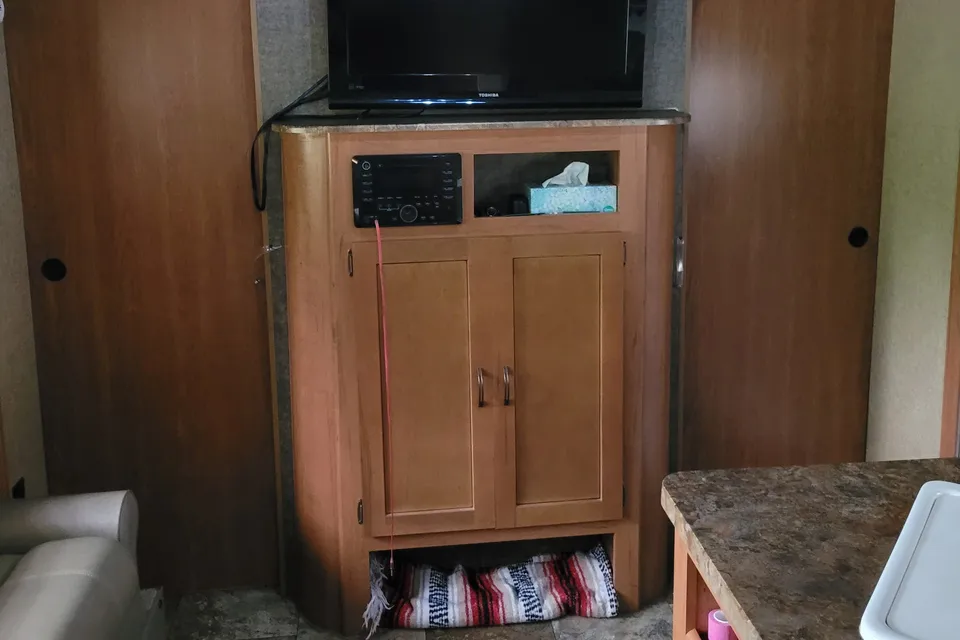 GREY WOLF 26DBH BUNKHOUSE