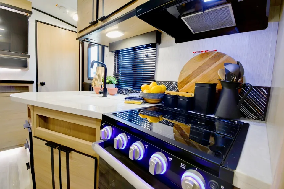 Say hello to "Wisdom"! Our 22 Radiance 28QD! Located near Table Rock Lake, Branson Missouri & Lake Of The Ozarks